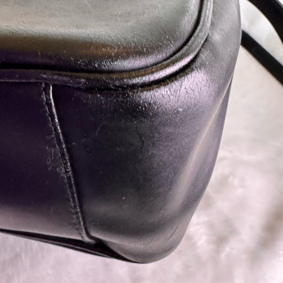 Authentic Furla 2 way Black leather crossbody/handbag. - Picture 11 of 16